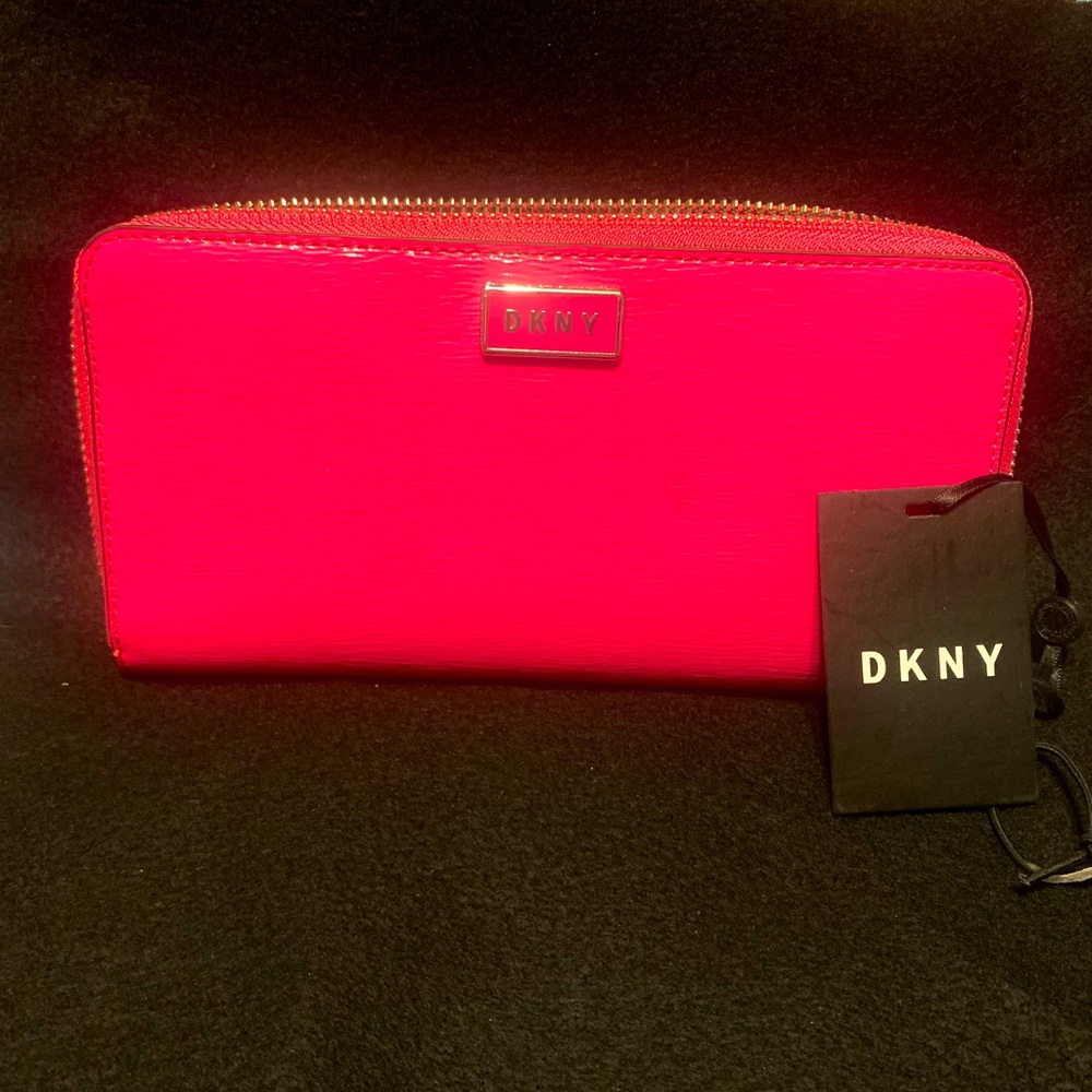 DKNY Patent Sutton Wallet